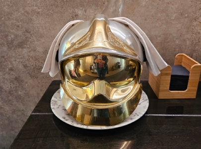 caserne de chanzy casque de pompier décoration christelle lefresne