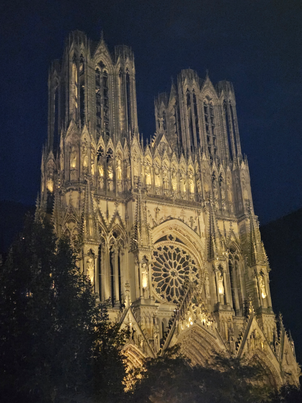 cathédrale reimps caserne de chanzy hôtel christelle lefresne