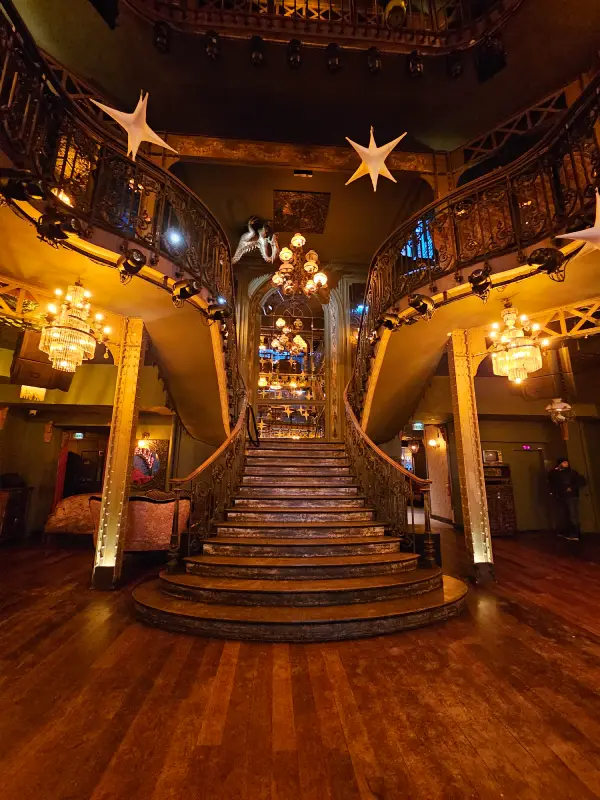 pachamama visite bastille escalier christelle lefresne