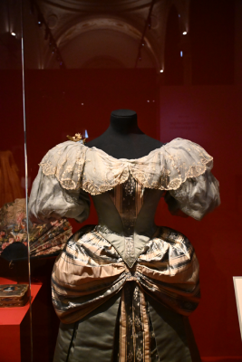 la mode au xviiième siècle palais galliera un héritage fantasmé mode paris christelle lefresne (9)