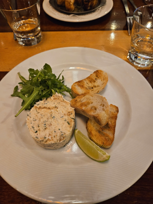 marty brasserie paris rilette de saumon et pain grillé christelle lefresne