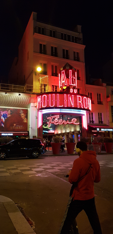 moulin rouge cabaret spectacles paris mytique pigalle christelle lefresne