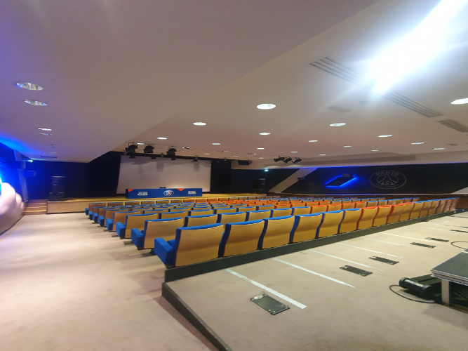 psg parc des princes salle de presse visite christelle lefresne