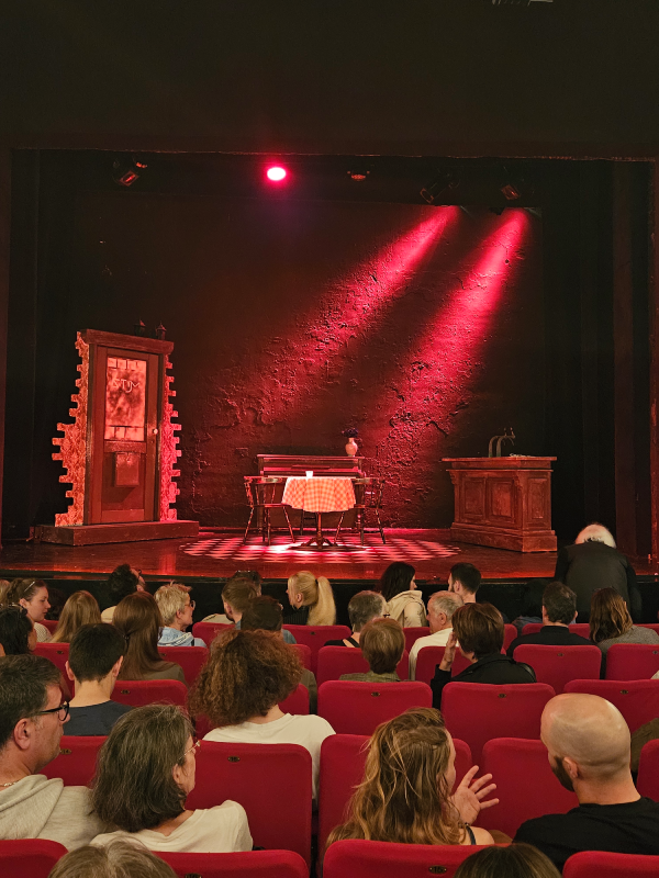 smile théâtre de l'oeuvre pièce charlie chaplin 2 motières christelle lefresne