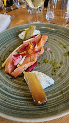 auberge du mont mercure restaurant vendée entrée saumon façon gravlax christelle lefresne