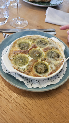 auberge du mont mercure restaurant vendée escargots christelle lefresne