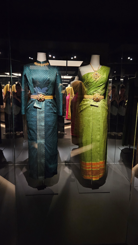 la mode en majesté haute couture et tradition à la cour de thaïlande paris mad mode nn christelle lefresne (5)