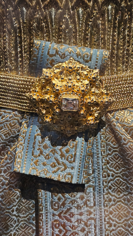 la mode en majesté haute couture et tradition à la cour de thaïlande paris mad mode nn christelle lefresne (7)